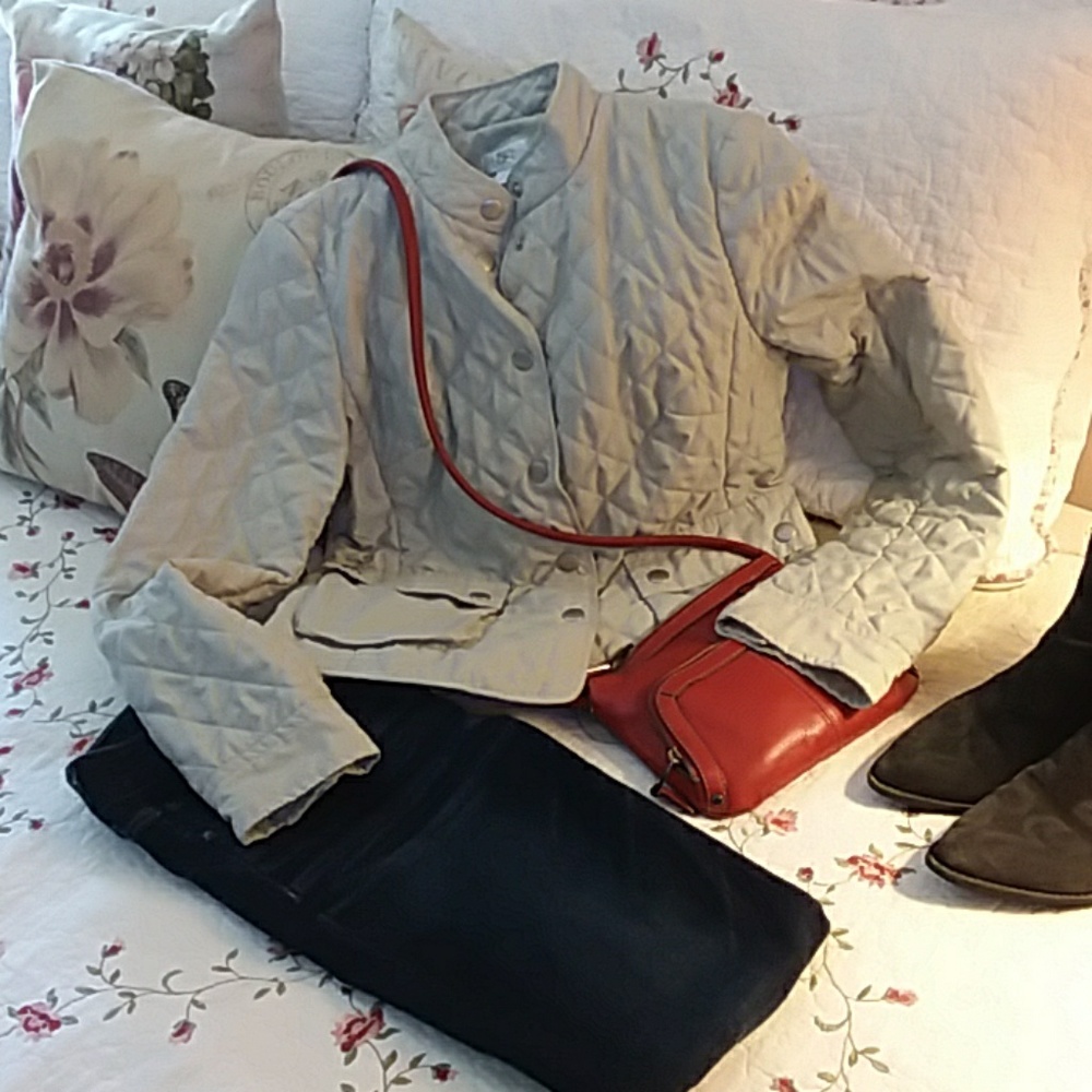 Loft Lightweight Quilted Jacket - image 1